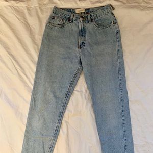GAP Vintage Classic Mom High Waist Taper Jeans